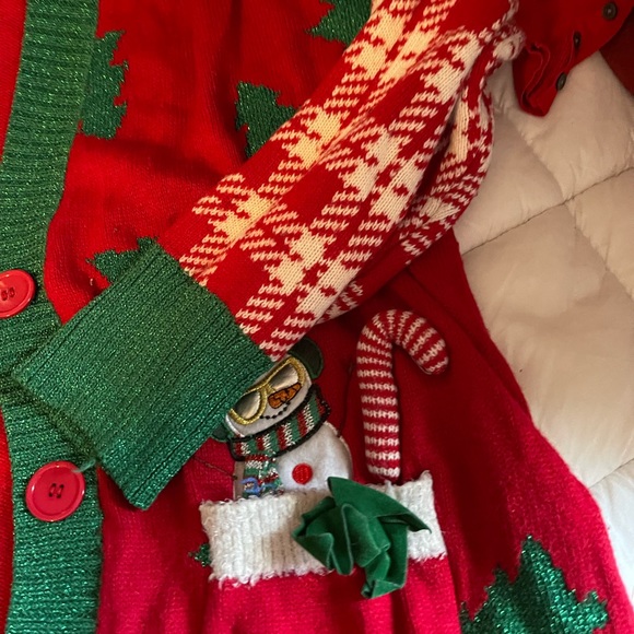 Ugly Sweater - Picture 6 of 8